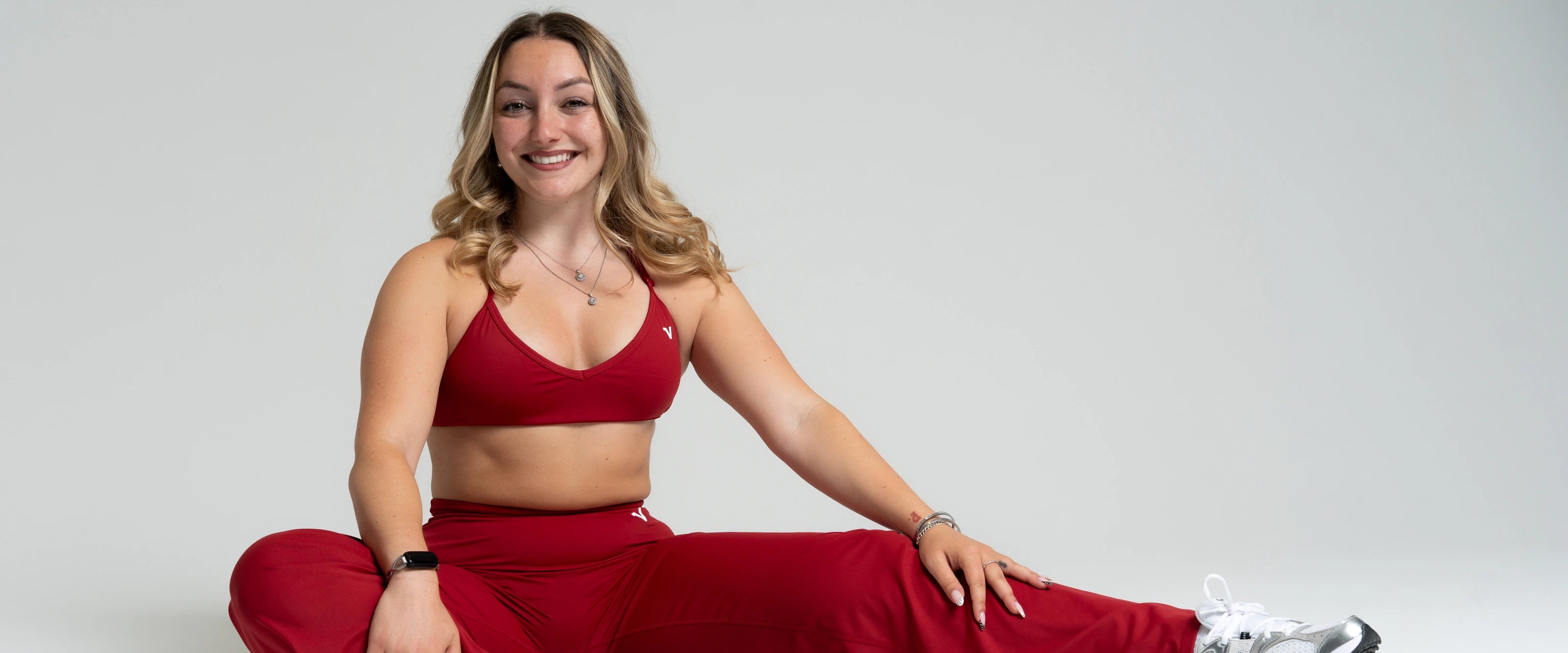 Woman wearing Veritone women's activewear.
